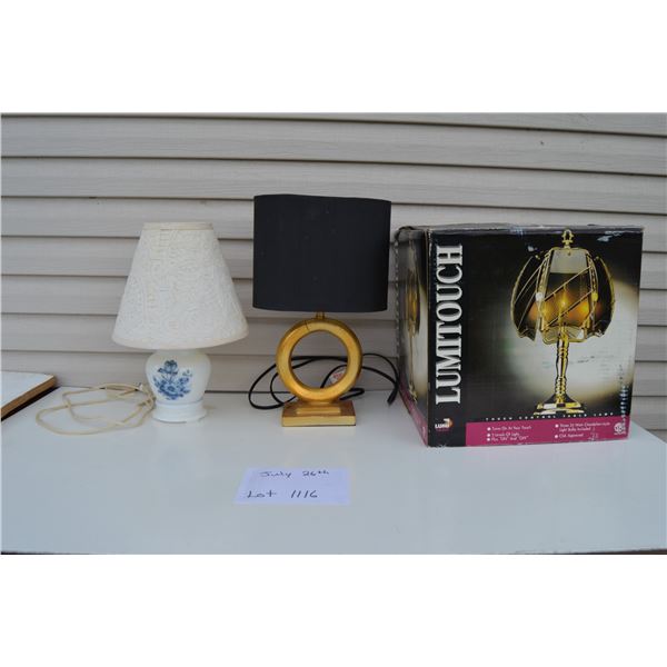 Assorted lamps x 3 - all working