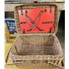 Image 1 : Wicker Lunch Basket