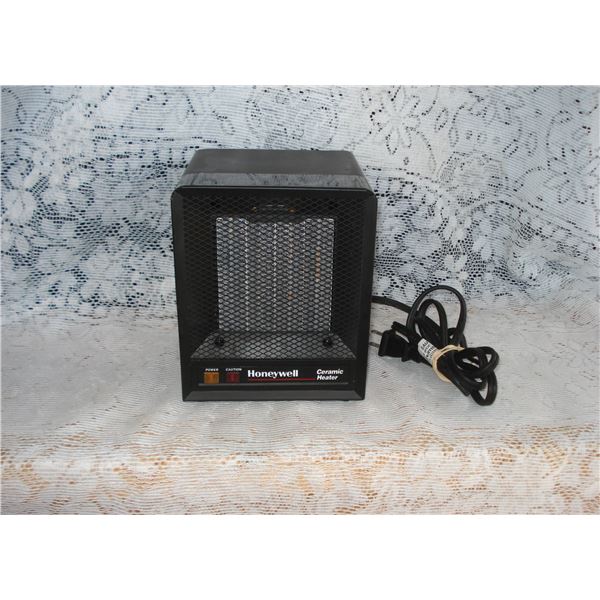 Honeywell Space Heater  Tested  Working