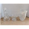 Image 1 : Lot of 3 Glass Decorative Items (1) Christmas Tree (2) Vase Design (All Good Condition)