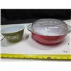 Image 1 : Pyrex pink bowl with lid and green bowl