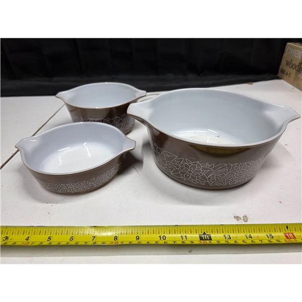 Set of 3 pyrex brown dishes