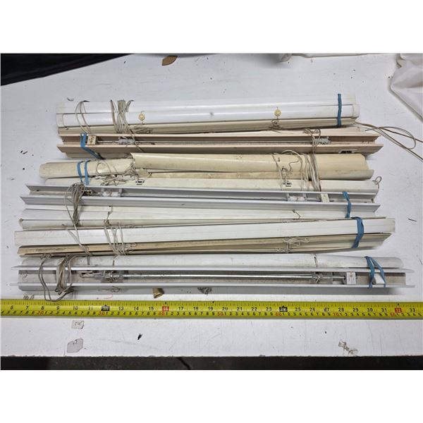 6 ventain blinds- some damage- 20"W by 36"L