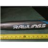 Image 3 : Baseball bat with glove and ball