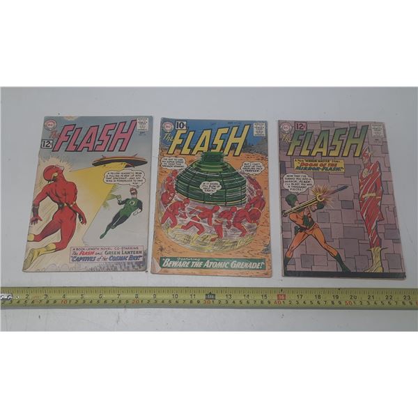 Lot of 3 The Flash Comics. #122 (1961) , #126 (1962) & #131 (1962). Used.