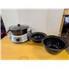 Image 1 : Hamilton Beach 3 in 1 Slow Cooker 2-6 Quartz Liter Bowls (Not Tested But looks Good Condition)