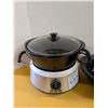 Image 2 : Hamilton Beach 3 in 1 Slow Cooker 2-6 Quartz Liter Bowls (Not Tested But looks Good Condition)