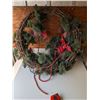 Image 1 : Giant Decorative Christmas Wreath 33"x33"