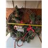 Image 2 : Giant Decorative Christmas Wreath 33"x33"