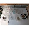 Image 1 : Lot of Various Glassware and Dishware (CN Tower Glass, Bowls, and etc.)