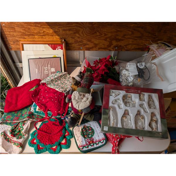 Christmas Decor Various items (For inside Furniture Like Tables, Kitchen items Like Rags and oven Mi