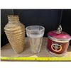 Image 1 : 2 vases and container