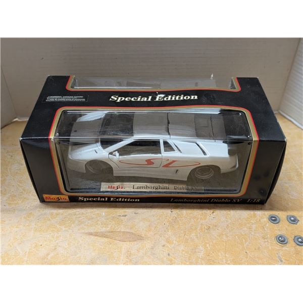Sealed Specialization Lamborghini Diablo SV Scale 1/18 Maisto