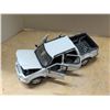 Image 3 : (2) Model Vehicles Scale 1/18 Ford Explorer / 1/18 Ford Expedition