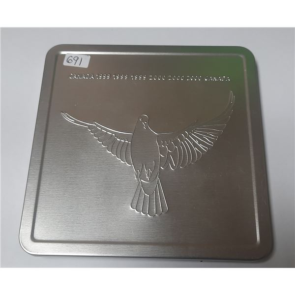 1999 2000 canada-the official millennium keepsake-coin & stamp set