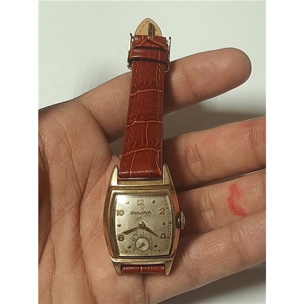 VINTAGE BULOVA 10BT,  ART-DECO, MAN WIND WATCH  15 J ,  RUNS