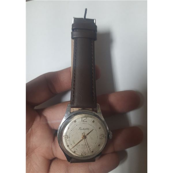 VINTAGE RAKETA 21J MAN WIND RUSSIAN WATCH, RUNS