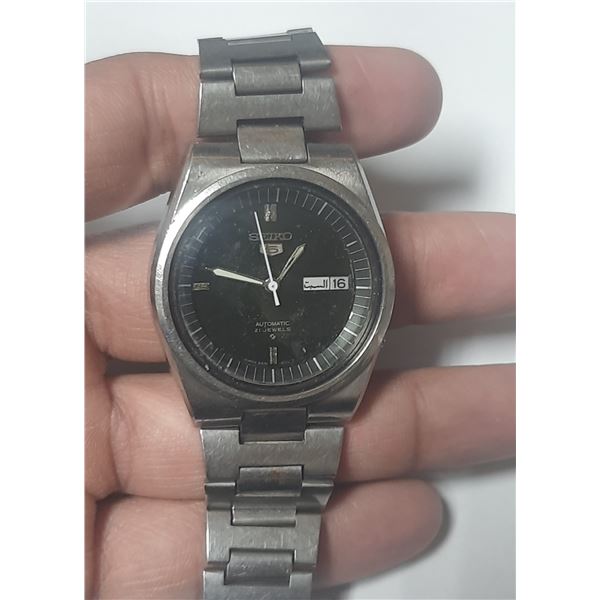 VINTAGE SEIKO 6319-6010 21J,AUTO WIND DAY/DATE @ 3 , RUNS