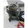 Image 1 : 2.5 HP Shop Vac with Accessories Works Well