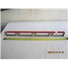 Image 1 : Quality Vintage Aluminum Level 28 inches long in good shape