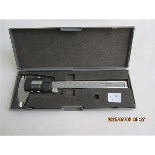 Electronic Digital Caliper Works Well