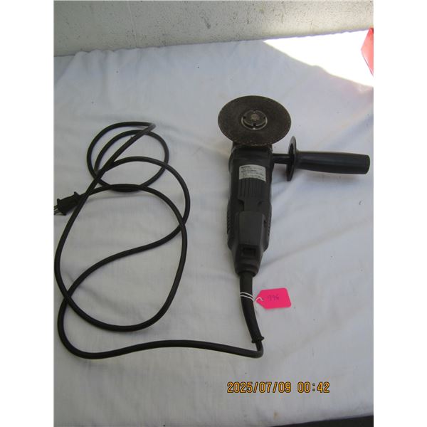Black and Decker Industrial Heavy Duty Grinder Tested Working