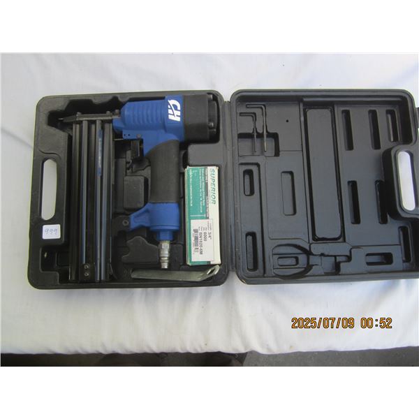 Campbell Haus Feld Brad Nailer