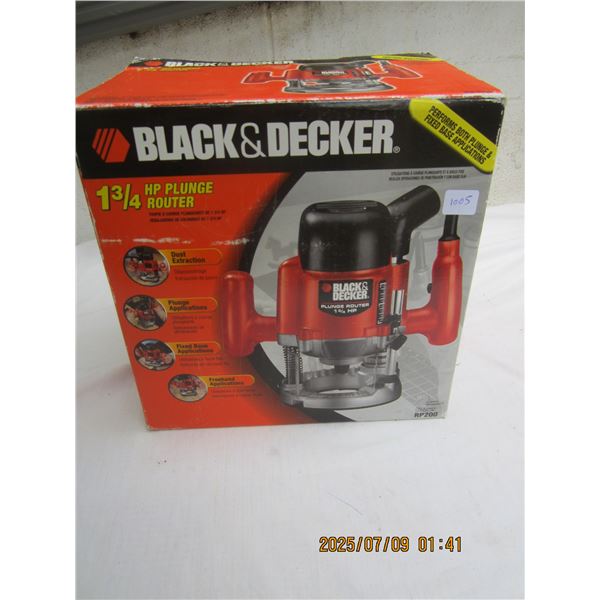 Black and Decker 1 and3/4 HP Plunge Router Tested and Working Well