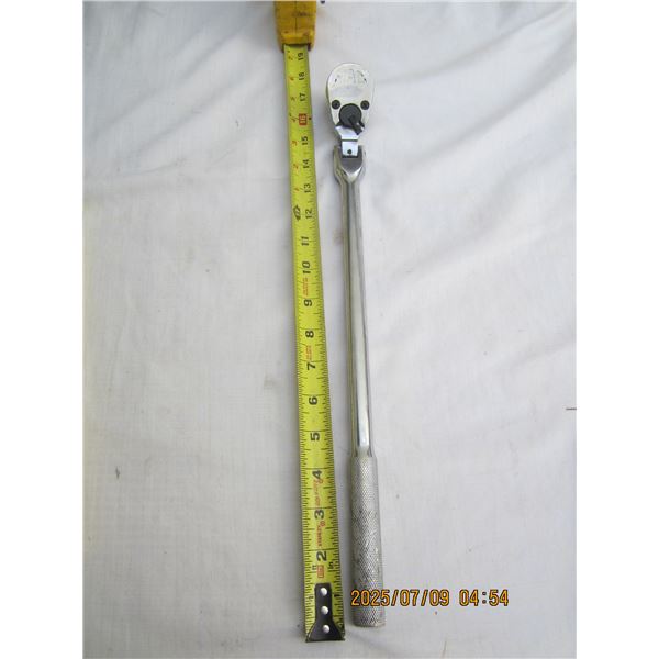 MAC ½  Inch Articulating Head Ratchet Working