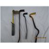 Image 1 : Lot of Hand Tools Scraper, 3 Pry Bars