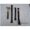Image 3 : Lot of Hand Tools Scraper, 3 Pry Bars