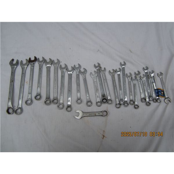Lot of Metric Wrenches 19mm-9mm not matching