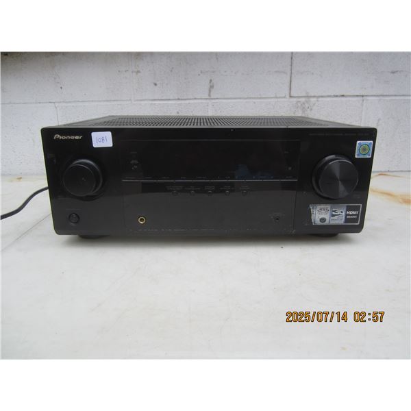 Pioneer Amplifier Powers Up VSX-521