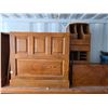 Image 3 : Antique look roll desk with key - ready for transport