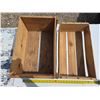 Image 1 : 2 wooden crates