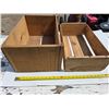 Image 2 : 2 wooden crates