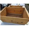 Image 3 : 2 wooden crates