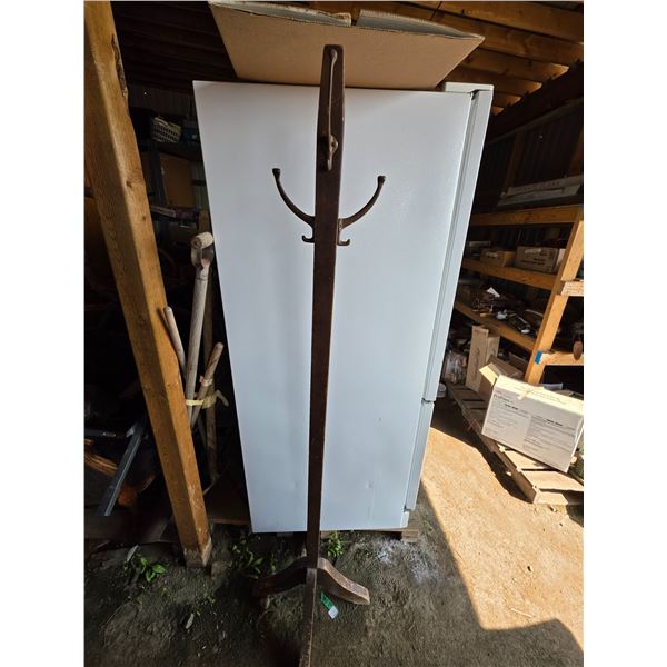 Tall wood caot rack- 68"H