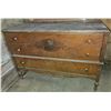 Image 1 : Vintage Dresser