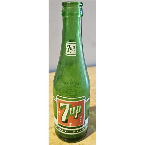 Small 7UP 7oz Bottle