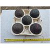 Image 1 : 5 bowling balls