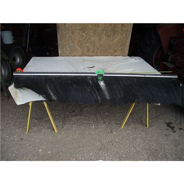 Rear sweep for trailer pulling. Attaches to the receiving hitch.80" wide