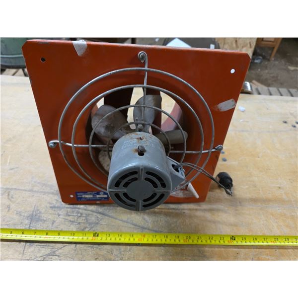 Butterfly tunnel type fan