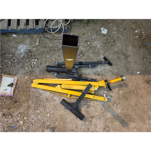 Receiver mount crane for a half ton engine