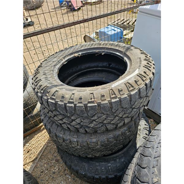 Goodyear Wrangler Duratrac LT275/65R20 x3