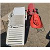 Image 1 : Plastic Lawn Chairs/Plastic Sled
