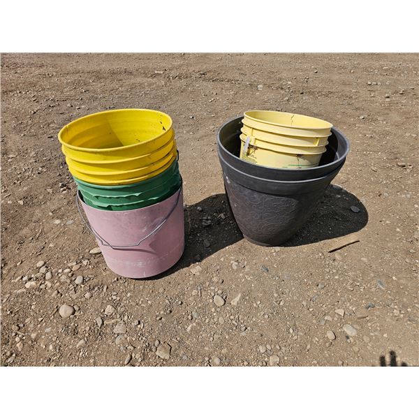 Pails/Plant Pots