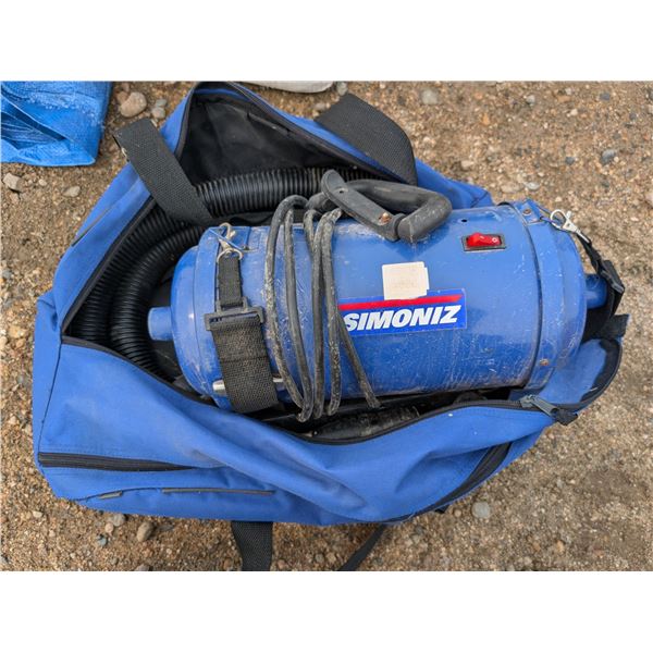 Simoniz 100W auto Vacuum Cleaner w/ Original Bag and Accessories (not tested)