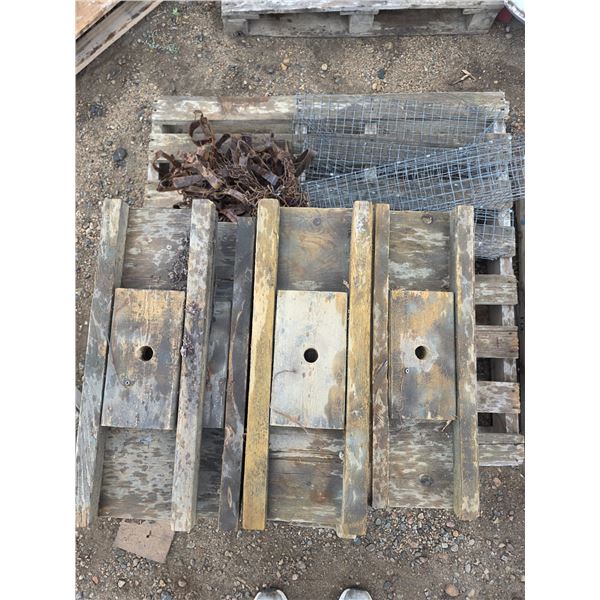 Muskrat traps and floaters