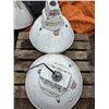 Image 1 : 2 large industrial lights